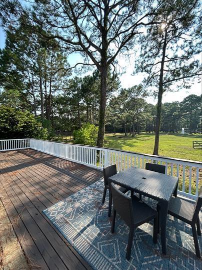 Building Photo - 252 Water Oaks Loop