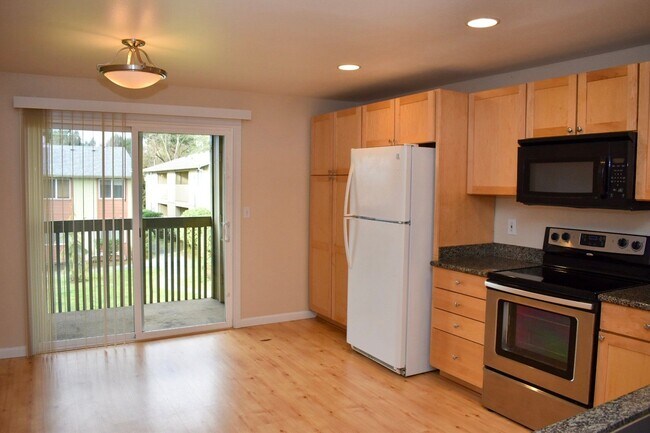 Foto del edificio - Check Out This LOW Price!!! Remodeled 3BD ...