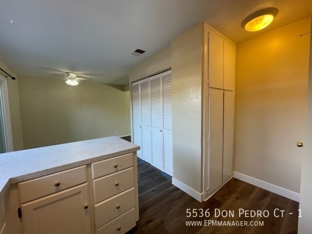 Foto del edificio - 3-Bed, 1.5-Baths Blossom Valley
