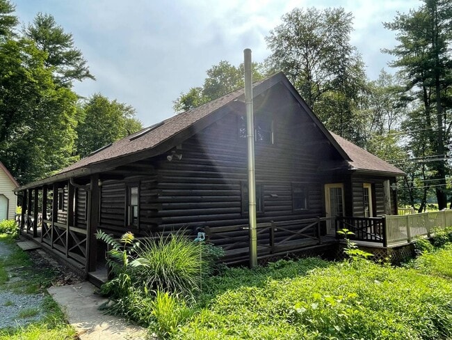Building Photo - 111 Wasson Dr