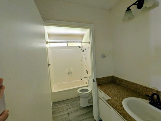 Foto del edificio - 4146 Trevor Ln