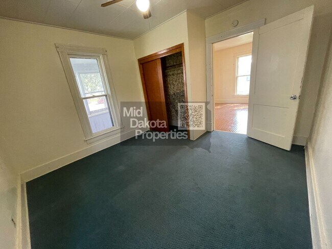 Foto del edificio - 509 E 1st Ave