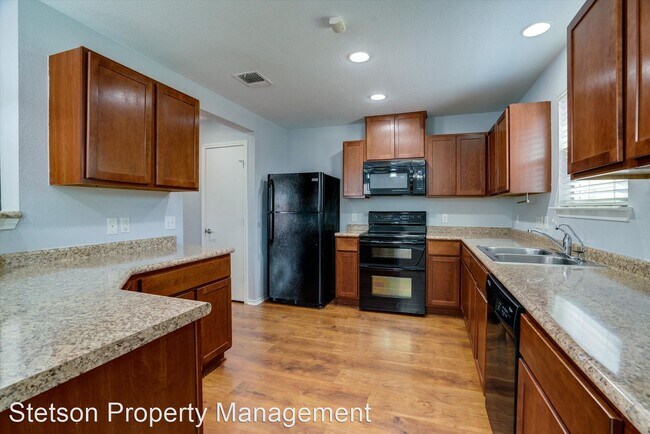Building Photo - 3 br, 2.5 bath House - 6801 Baythorne Dr