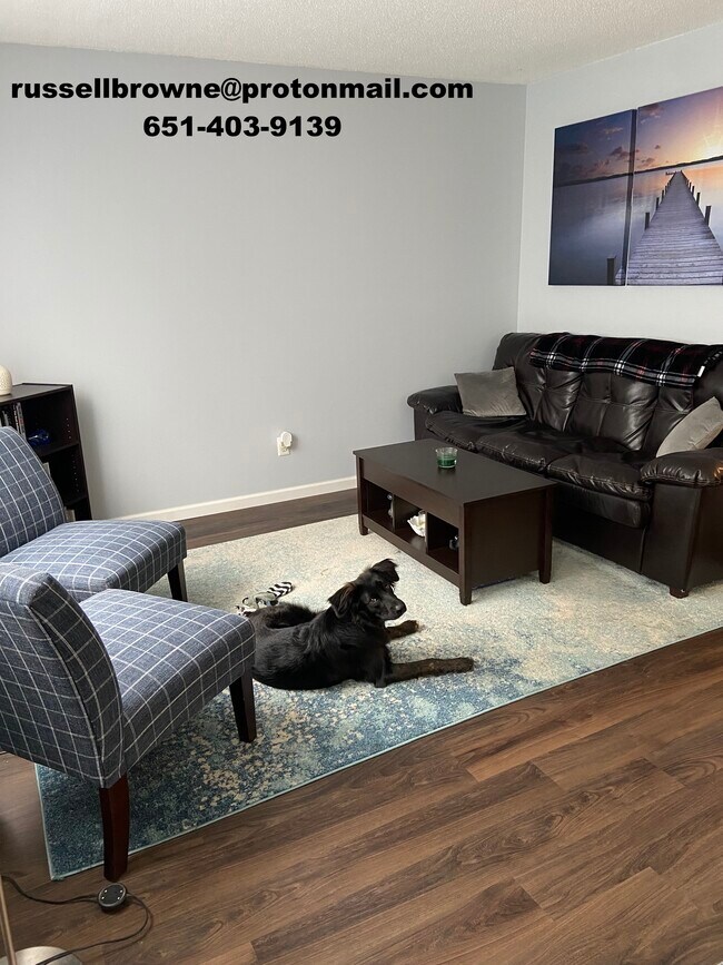 Building Photo - 2131 Cedar Ln