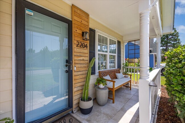 Front Porch - 2204 Loblolly Ct