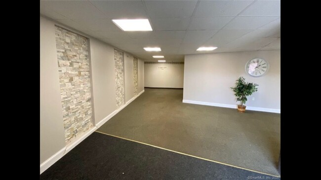 Building Photo - 2322 Cromwell Hills Dr