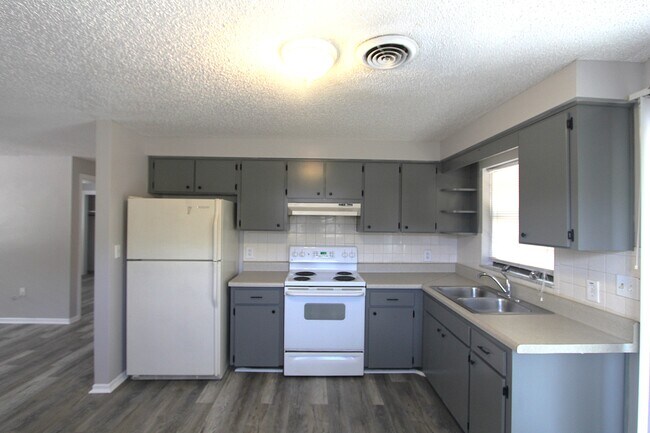 Foto del edificio - 5647 20th St