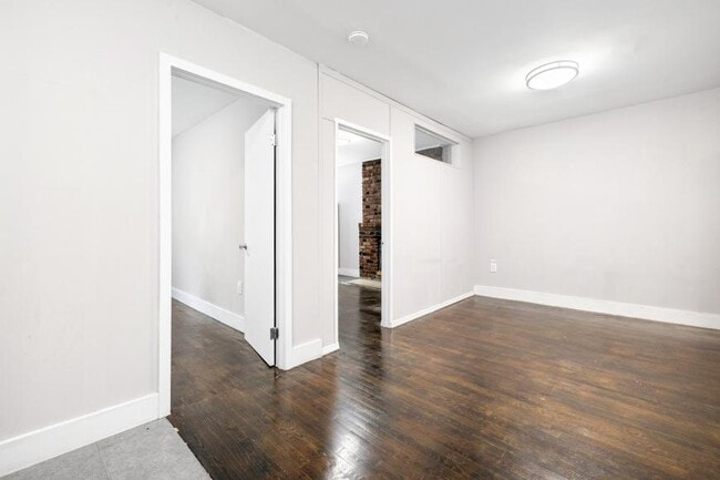 Building Photo - 2 bedroom in New York NY 10011
