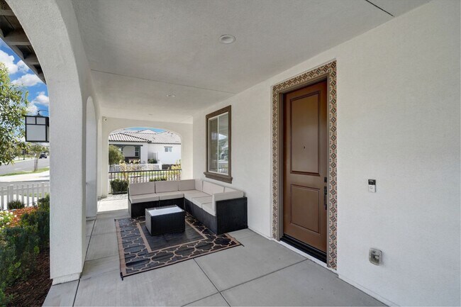 Building Photo - 296 Wisteria St