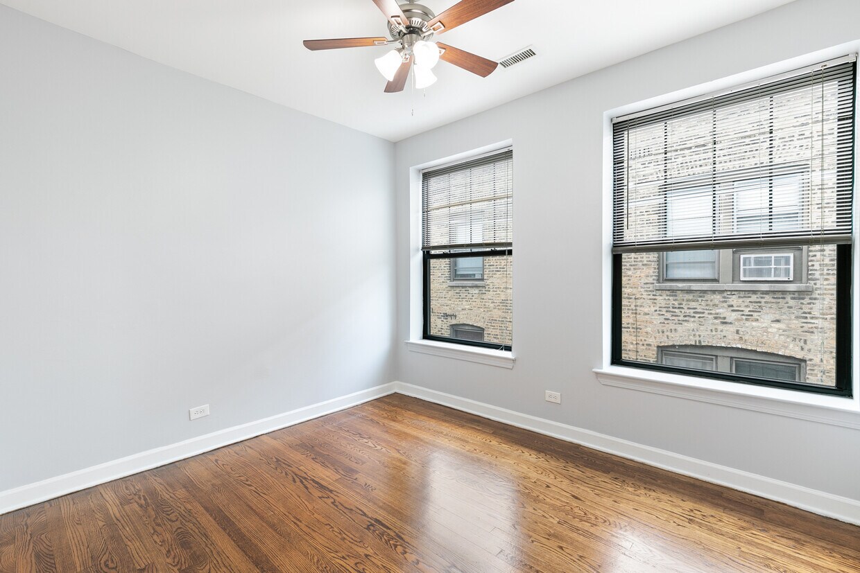 Building Photo - 1648 W Jonquil Ter