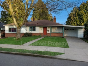 Building Photo - 905 NW 33rd St