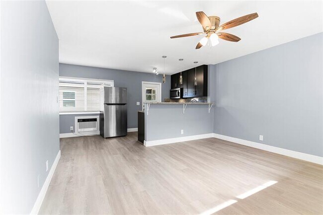 Foto del edificio - 4751 NE 21st Terrace