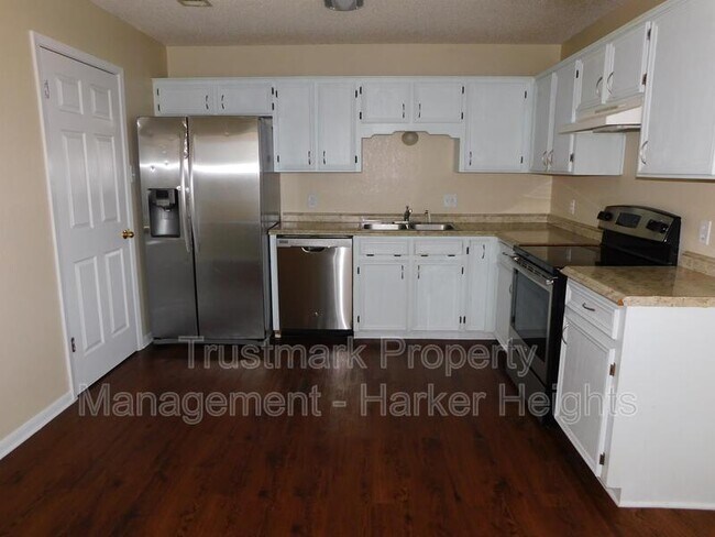 Building Photo - 3103 Courtney Ln