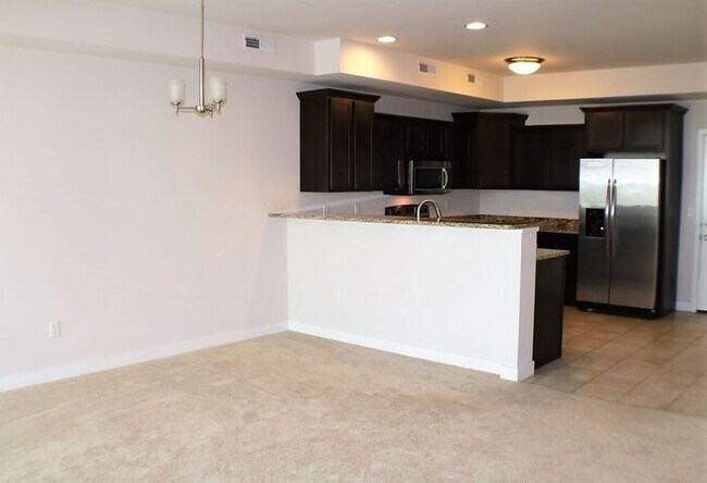 Foto del edificio - $2,000 | 3 Bedroom, 3 Bathroom TOWN HOME | PET Friendly* | Sublease* | Available for August 1st, ...