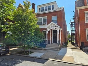 Building Photo - 326 N Duke St