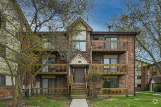 Building Photo - 425 Berkshire Dr