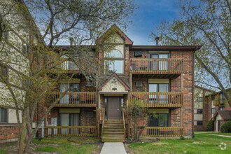 Building Photo - 425 Berkshire Dr