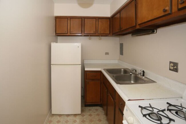 Foto del edificio - 665 W Wrightwood Ave