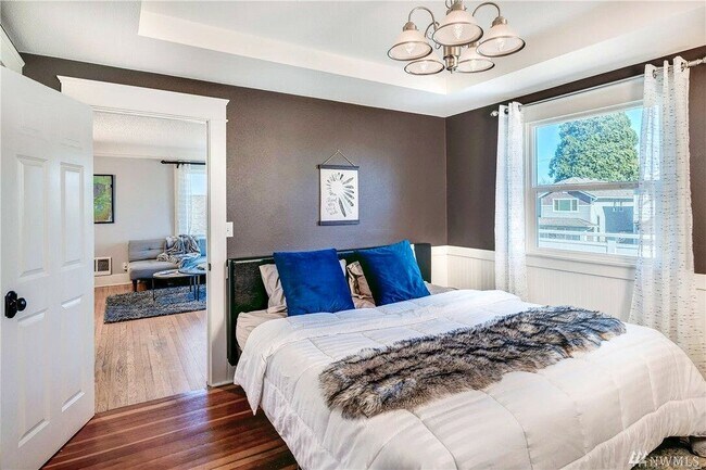 Foto del edificio - 5655 30th Ave SW
