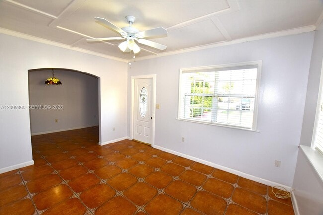 Building Photo - 2544 SW 20th St