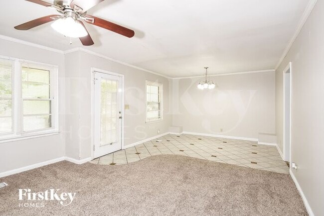 Foto del edificio - 3960 Hillside Ln