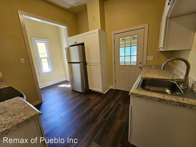 Foto del edificio - 2 br, 1 bath House - 143 VERNON PL.