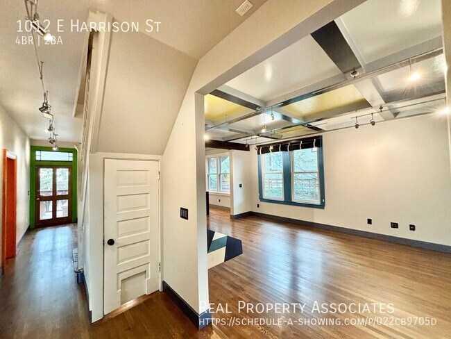 Foto del edificio - Capital Hill Charmer: Spacious 4-Bedroom H...
