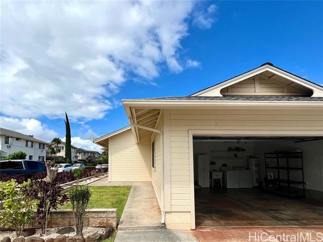 Building Photo - 94-211-211 Kuuaki Pl