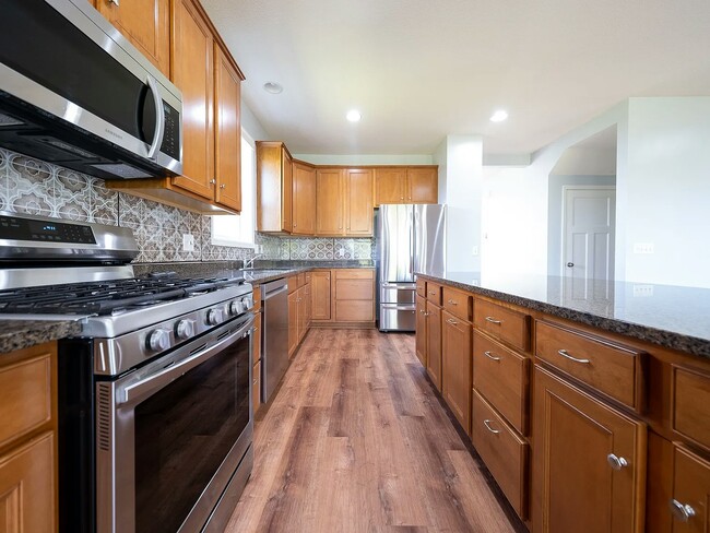 Foto del edificio - 4650 Yellowstone Ln N