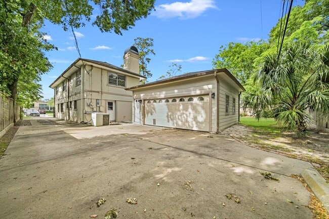 Foto del edificio - 11730 Denise Dr
