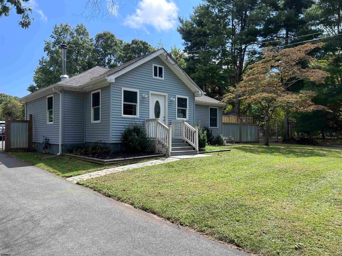 Primary Photo - 632 S 6th Ave