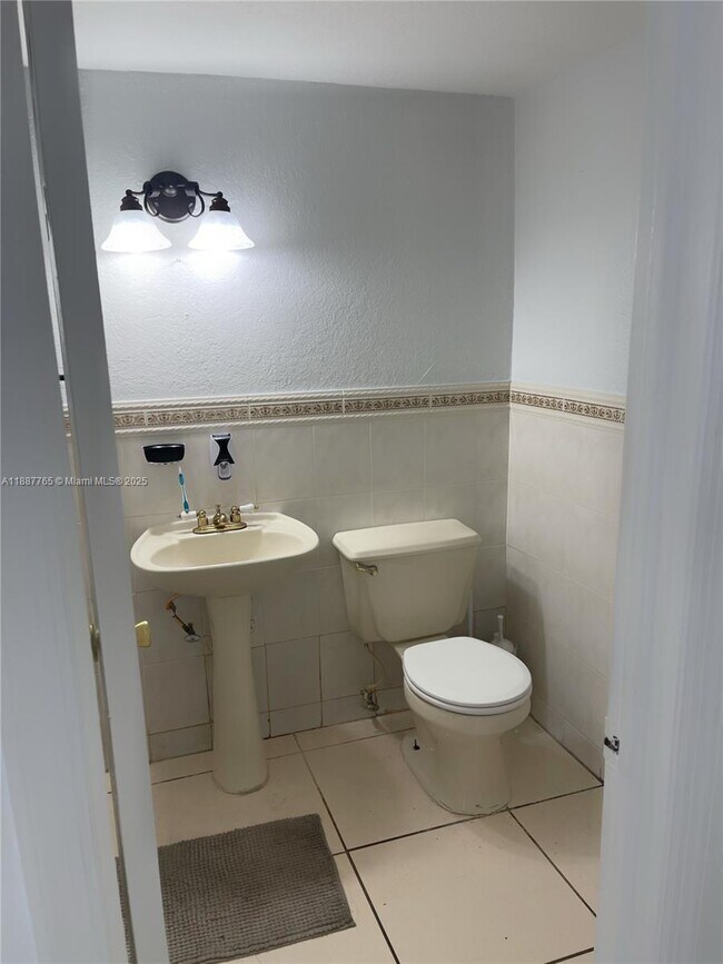 Foto del edificio - 9301 SW 4th St