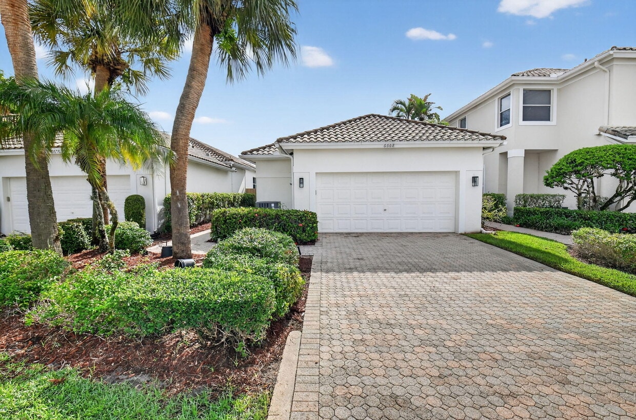 Foto principal - 6668 NW 25th Terrace