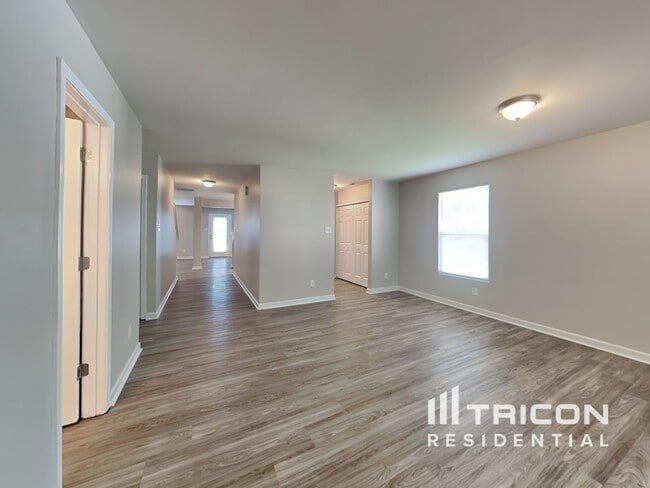 Building Photo - 1210 Willow Bridge Court Charlotte NC