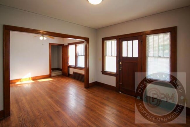 Building Photo - 2802 S 31st St
