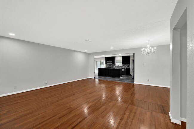 Building Photo - 8603 Freewood St