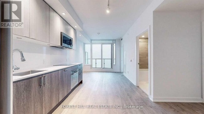 Building Photo - 1928 Lake Shore Blvd W