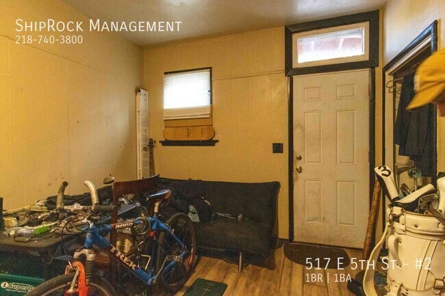Foto del edificio - 517 E 5th St