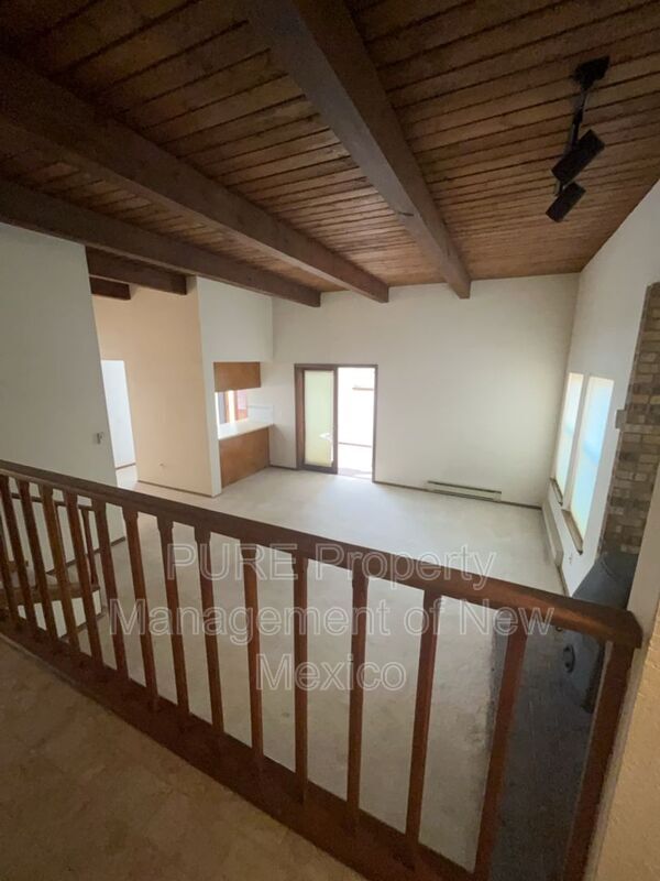 Building Photo - 727 Cedar Hill Ln NE