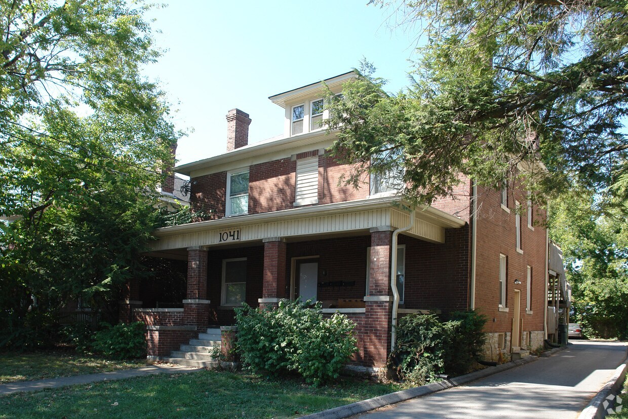 Foto principal - 1041 S Limestone