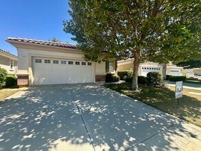 Building Photo - 1694 Sarazen St