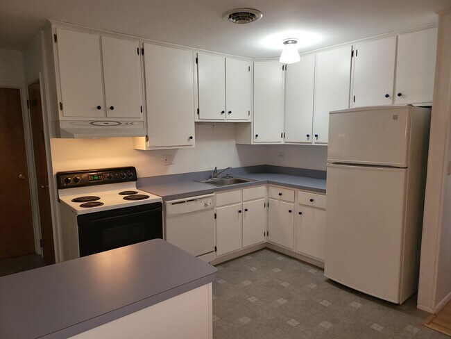 Building Photo - 308 Taney Dr