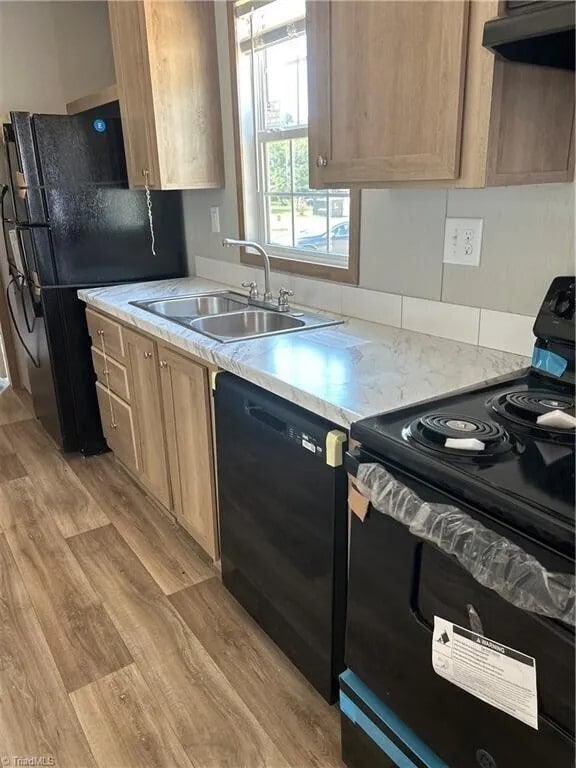 Building Photo - Lovely 3 Bedroom/2 Bath Single Wide in Madison