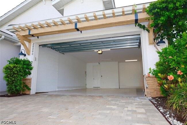 Foto del edificio - 28000 Longboat Key Run