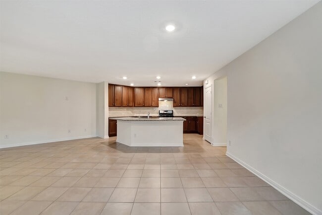 Foto del edificio - 9403 Castillo Ct