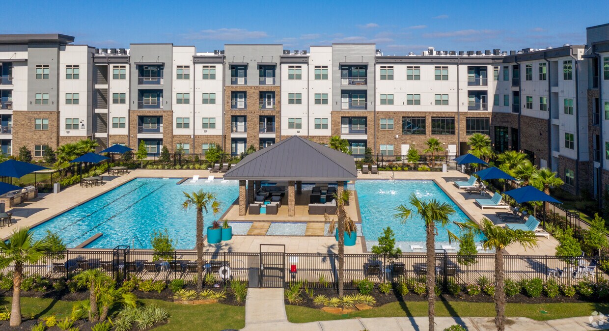 Cortland Inkwell Greenhouse Apartments 2218 Greenhouse Rd Houston, TX