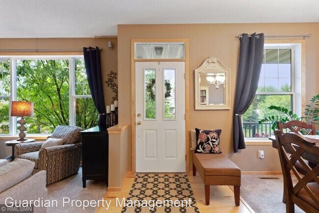 Foto del edificio - 3 br, 3.5 bath House - 14603 Victor Hugo B...