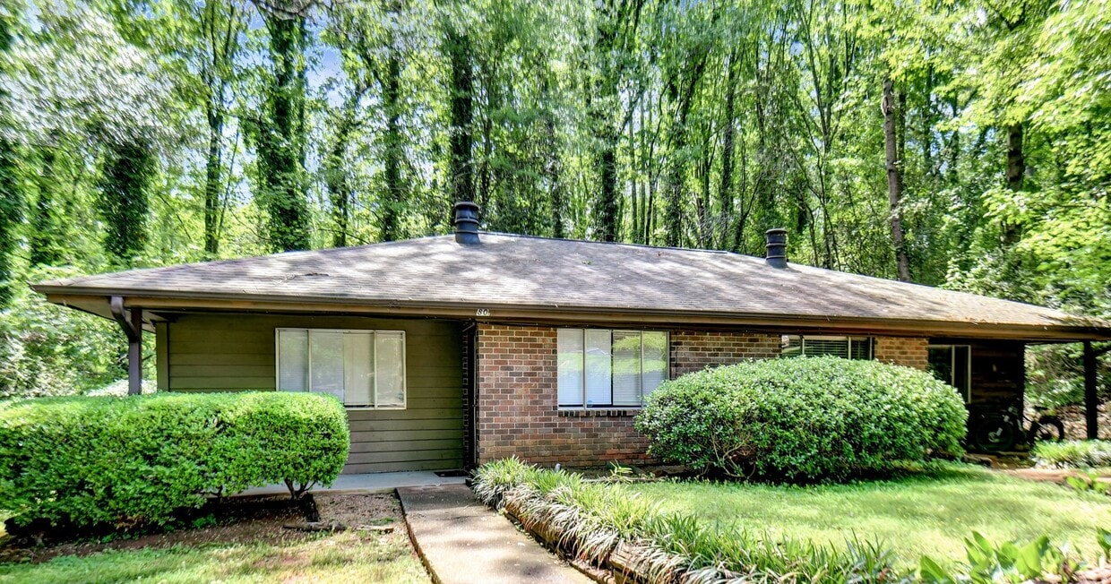 Foto principal - 80 Cedar Dr