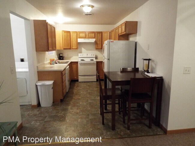 Building Photo - 1227 Sanpat Ln