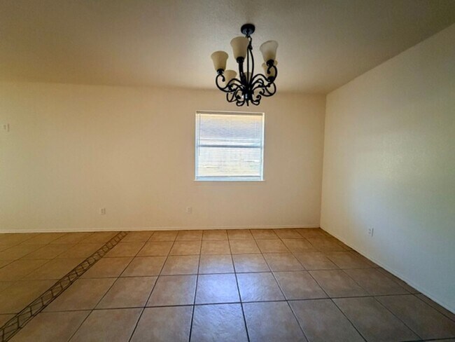 Building Photo - 4303 Sonora Dr